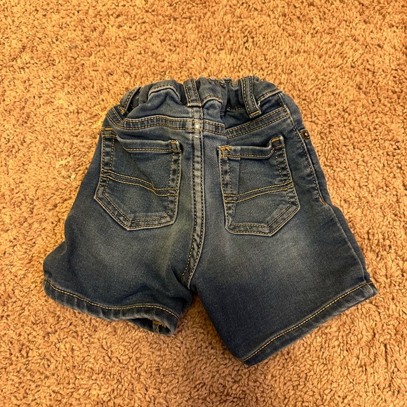 Blue jeans shorts - Picture 2 of 2
